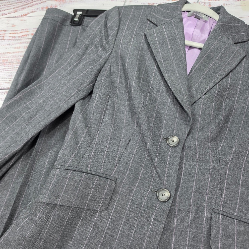 Ann Taylor Pant Suit Women 6 Grey Excellent Pinstripe 2-Piece Blazer Trousers